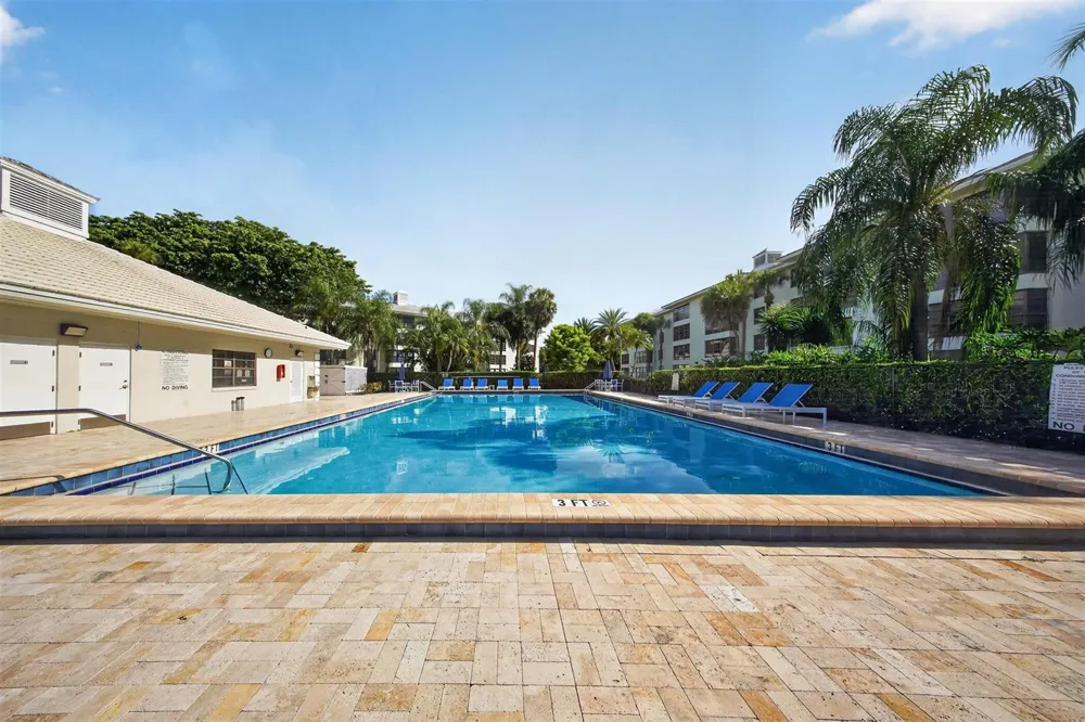 1719 WHITEHALL DRIVE #303 Davie, FL 33324