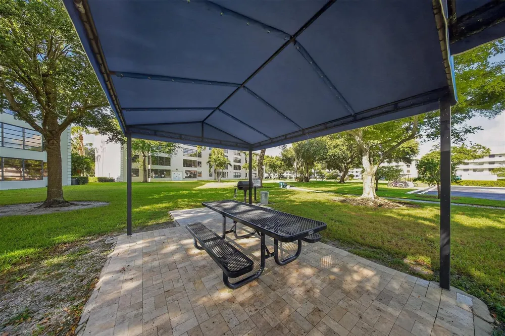 1719 WHITEHALL DRIVE #303 Davie, FL 33324