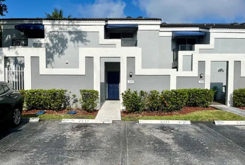 2317 SW 82nd Terrace
