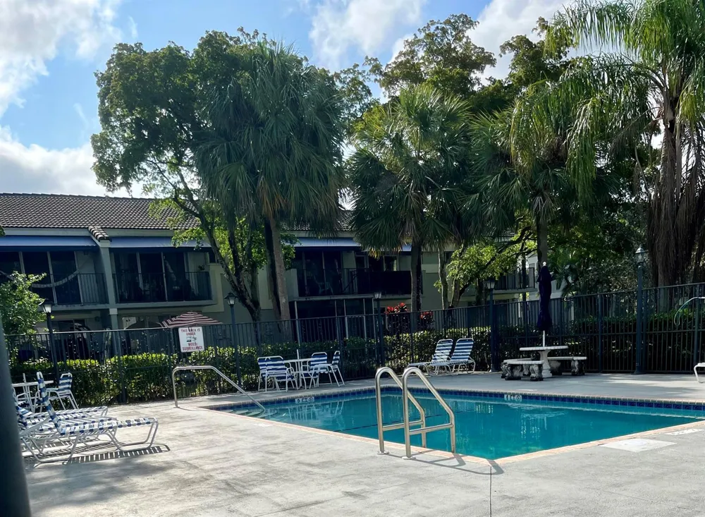 2317 SW 82nd Terrace North Lauderdale, FL 33068