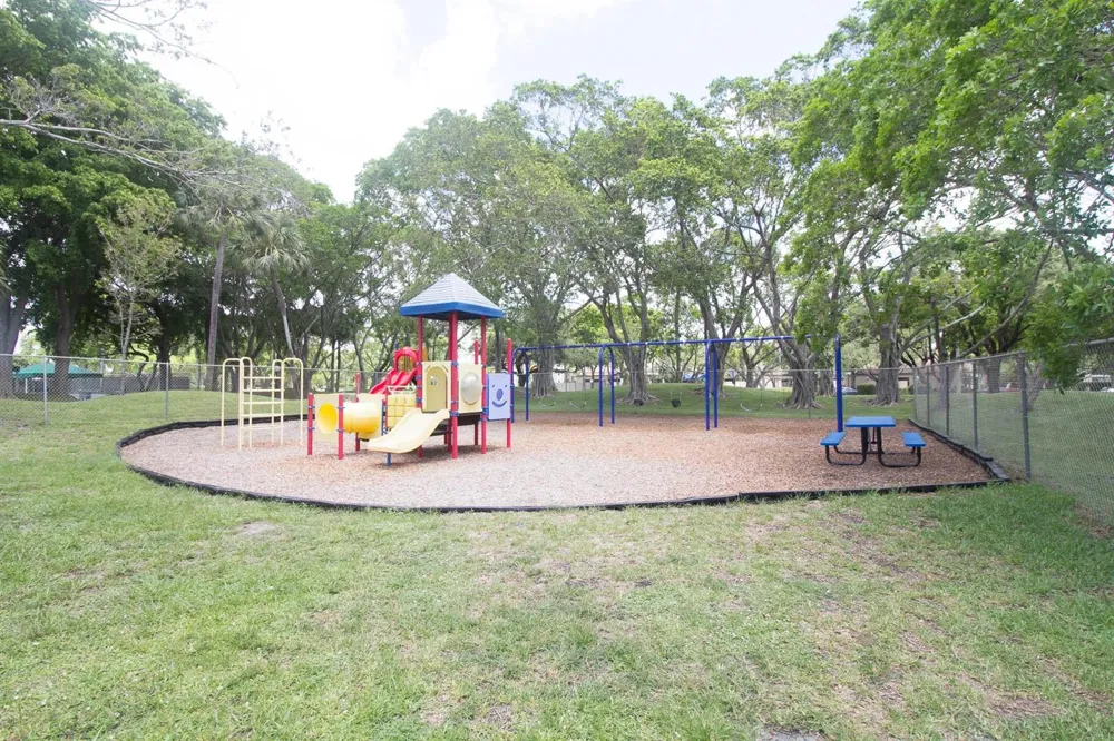 2316 S Cypress Bend Drive #218 Pompano Beach, FL 33069