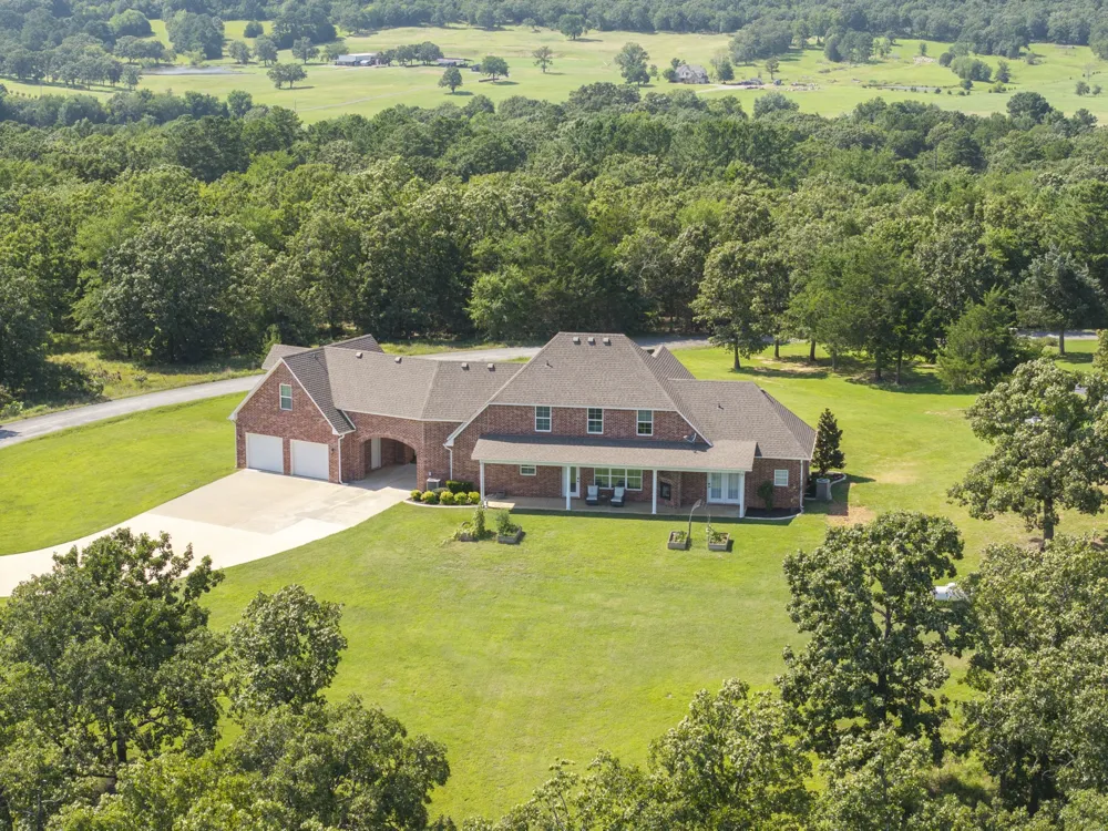 34380 Berry Frost Lane Poteau, OK 74953