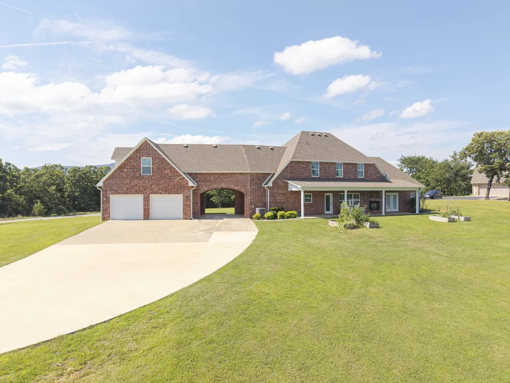 34380 Berry Frost Lane Poteau, OK 74953