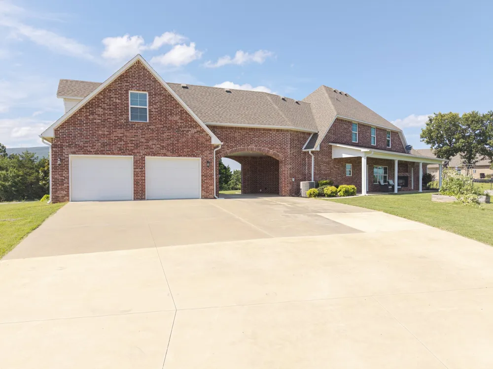 34380 Berry Frost Lane Poteau, OK 74953