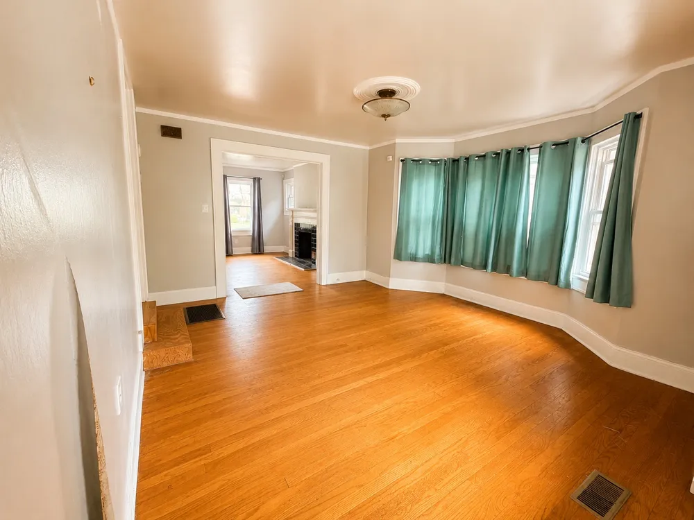 901 McKinley Avenue Sand Springs, OK 74063