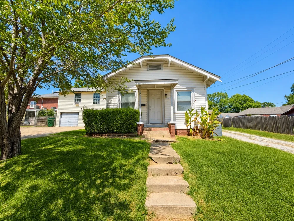 901 McKinley Avenue Sand Springs, OK 74063