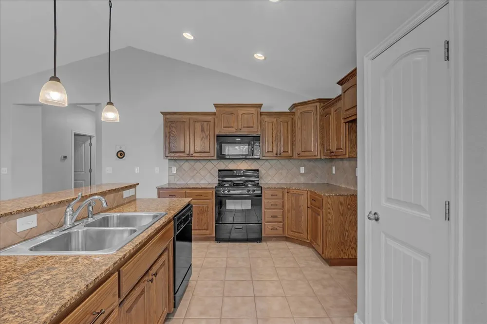 13338 S 21st Street Bixby, OK 74008