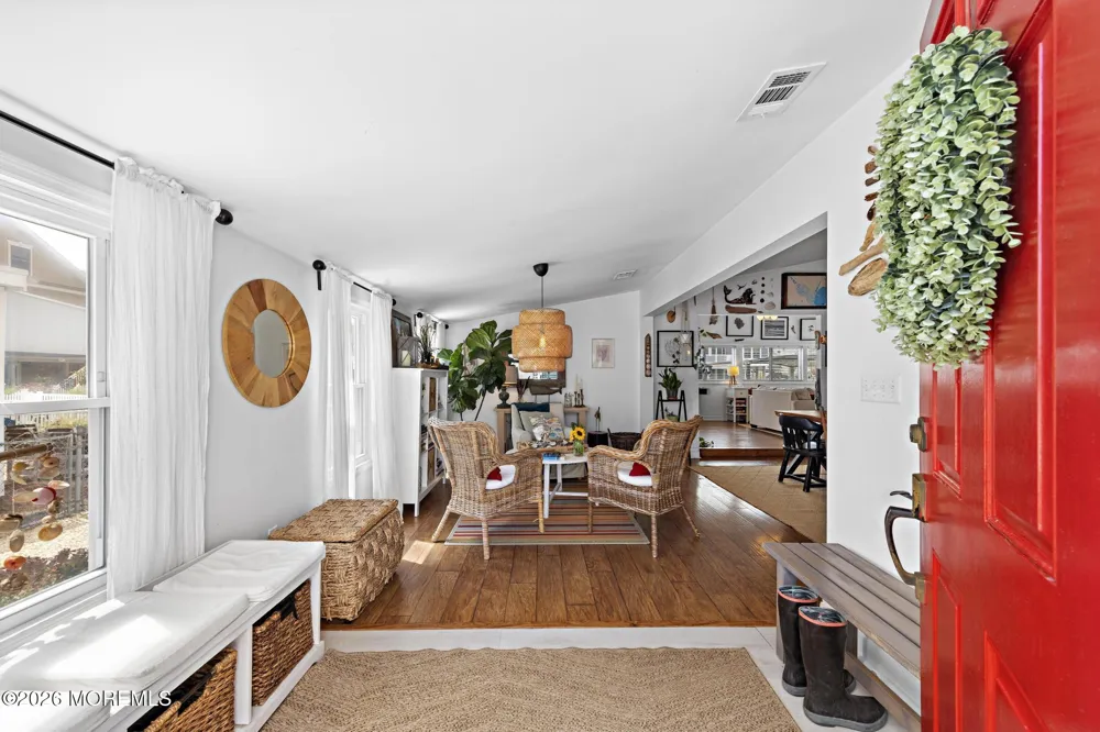 12 Phyllis Lane Beach Haven West, NJ 08050