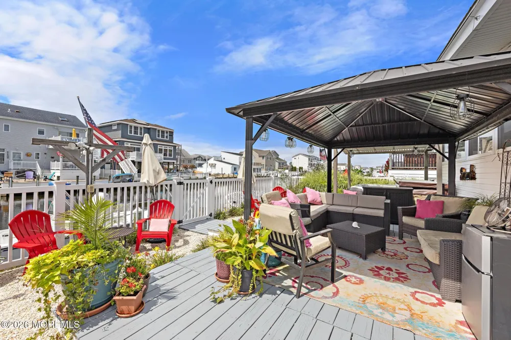 12 Phyllis Lane Beach Haven West, NJ 08050