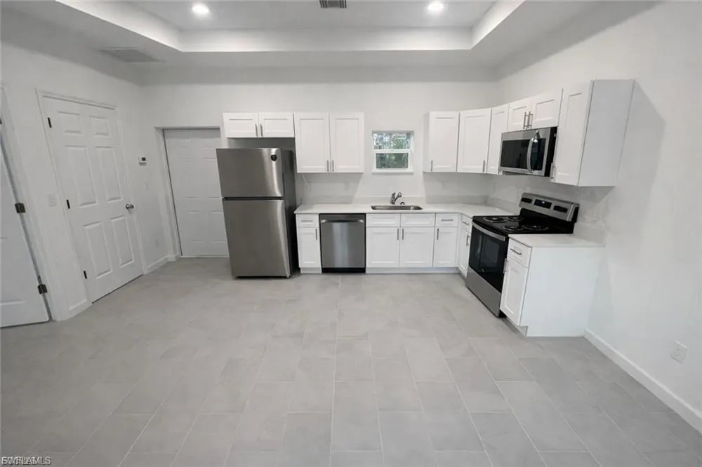 4187 E 26th Street Alva, FL 33920