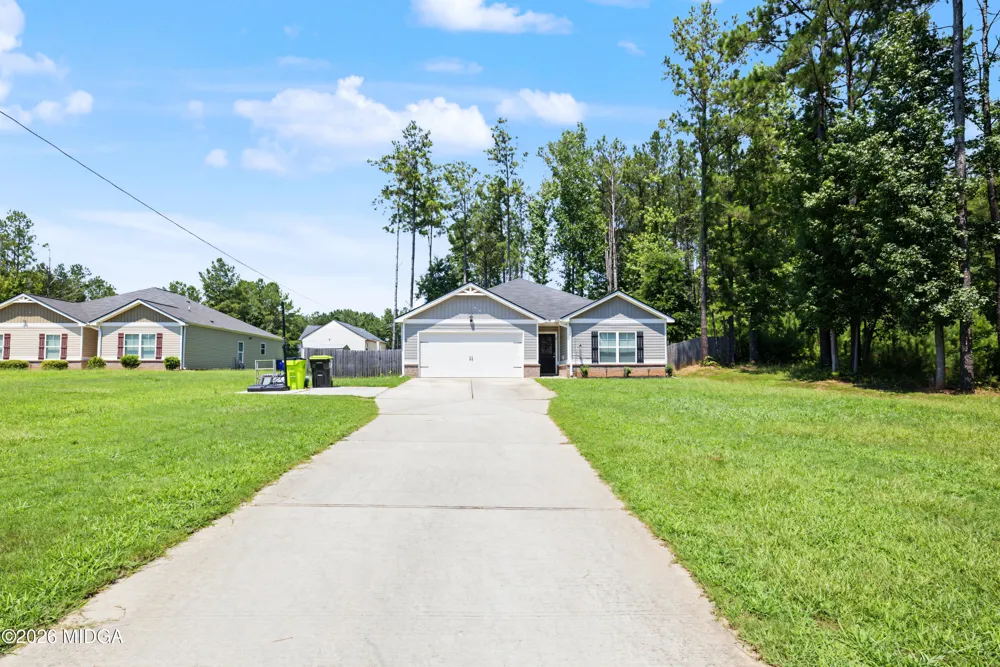 139 Jenny Road Grantville, GA 30220