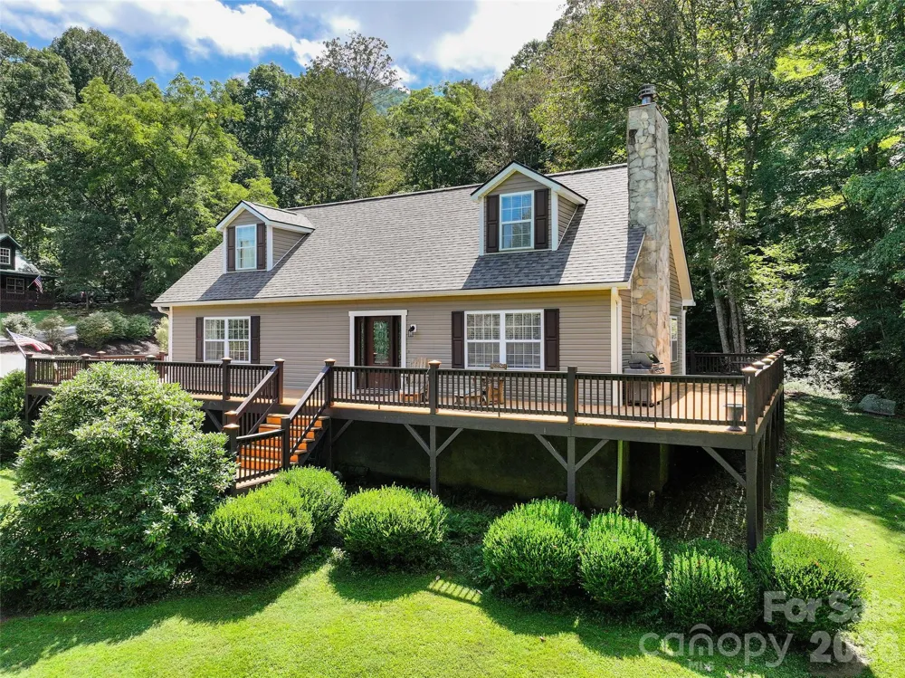 366 Sequoyah Drive Waynesville, NC 28785