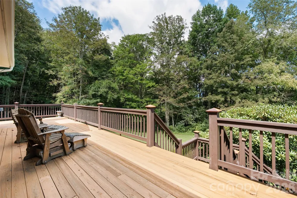366 Sequoyah Drive Waynesville, NC 28785
