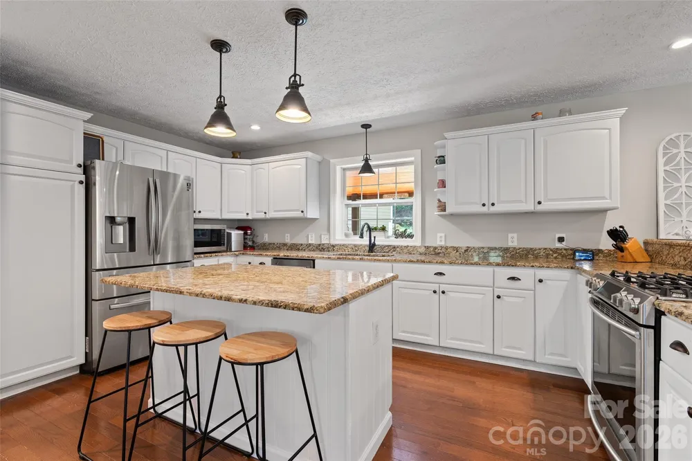 366 Sequoyah Drive Waynesville, NC 28785
