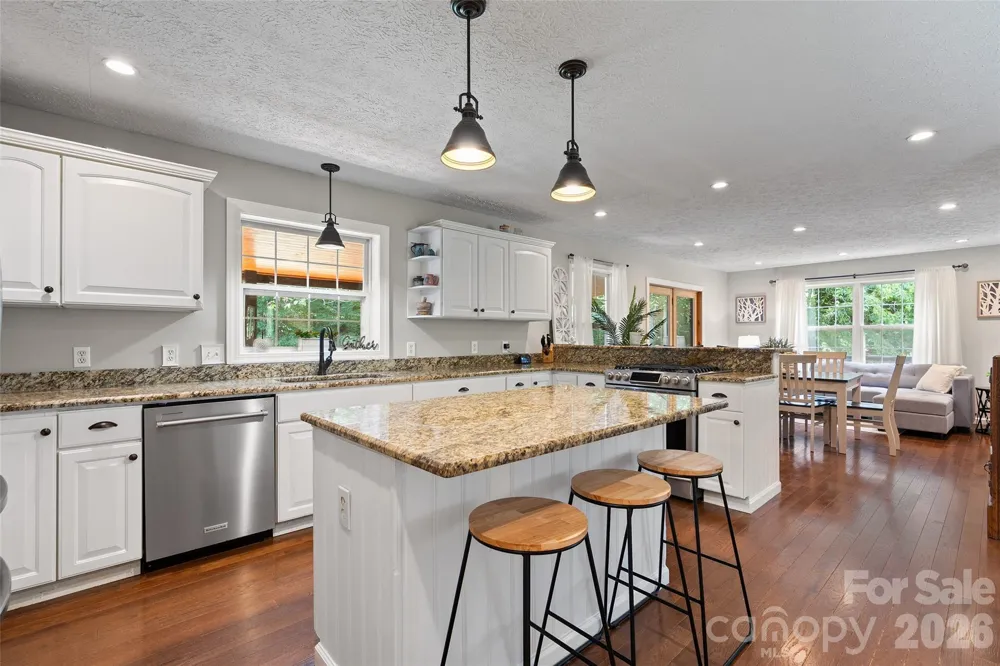 366 Sequoyah Drive Waynesville, NC 28785