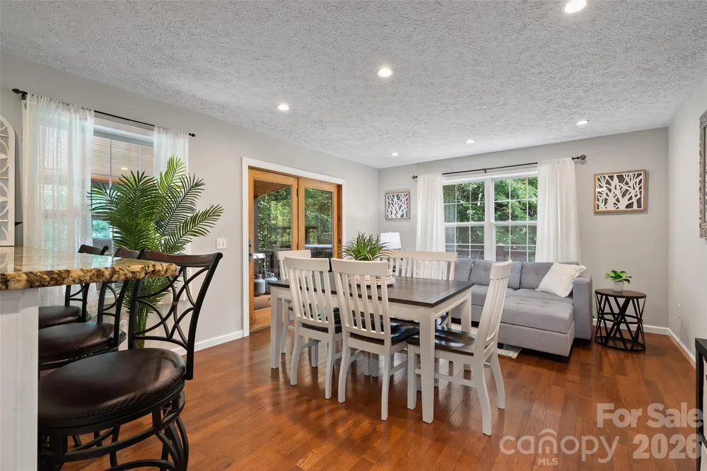 366 Sequoyah Drive Waynesville, NC 28785