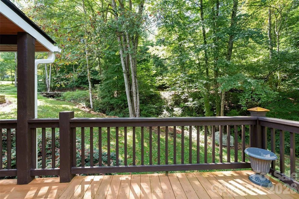 366 Sequoyah Drive Waynesville, NC 28785