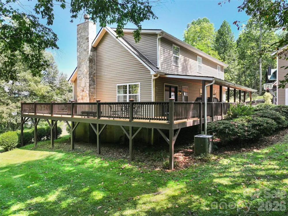 366 Sequoyah Drive Waynesville, NC 28785