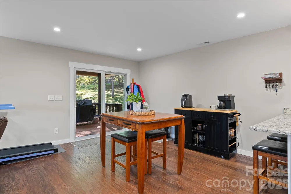 366 Sequoyah Drive Waynesville, NC 28785
