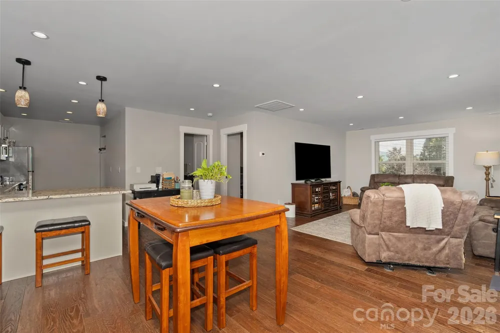 366 Sequoyah Drive Waynesville, NC 28785