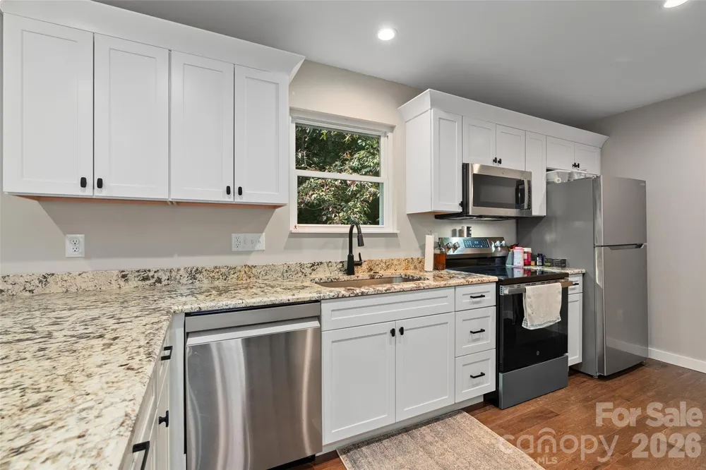 366 Sequoyah Drive Waynesville, NC 28785