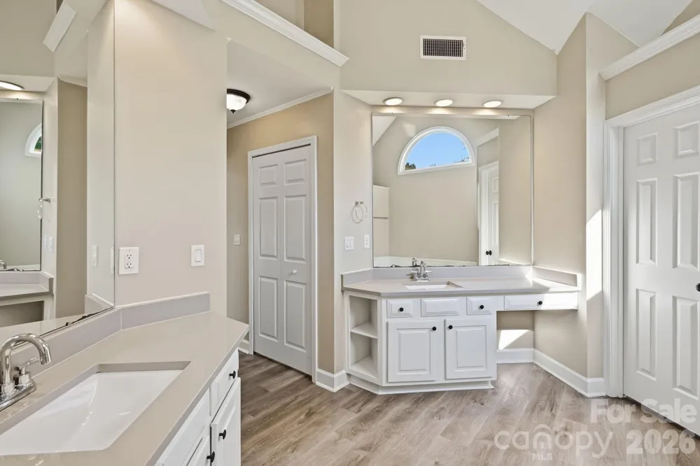 1321 Hillshire Meadow Drive Matthews, NC 28105