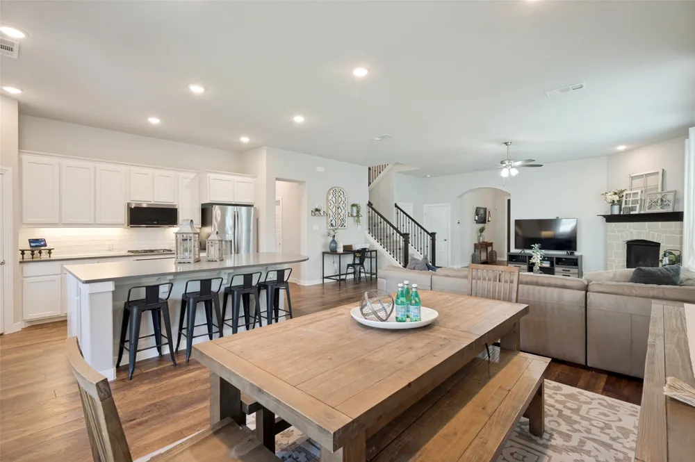 917 Meadows Drive Argyle, TX 76226