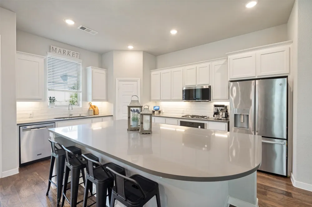 917 Meadows Drive Argyle, TX 76226
