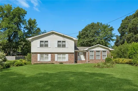 6876 Kingsboro Drive