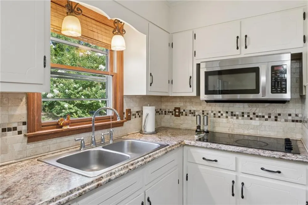 6876 Kingsboro Drive Lithia Springs, GA 30122