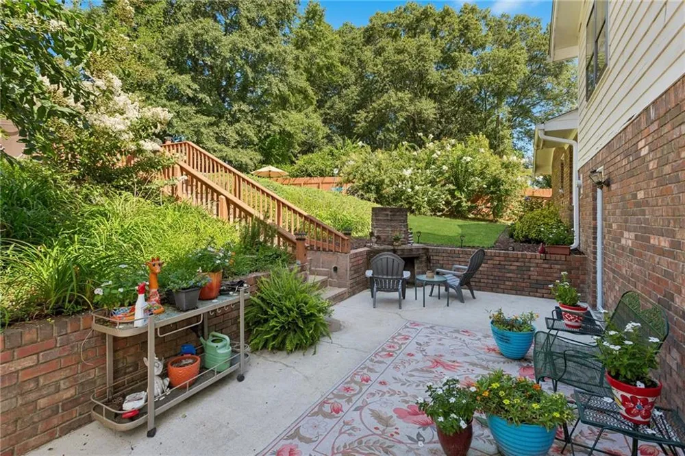 6876 Kingsboro Drive Lithia Springs, GA 30122