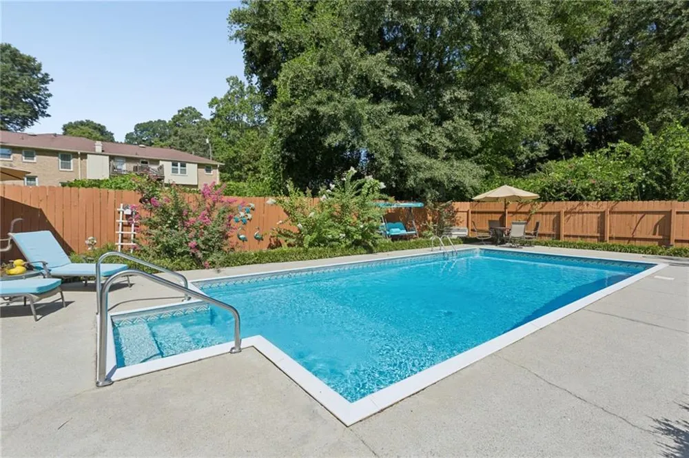 6876 Kingsboro Drive Lithia Springs, GA 30122