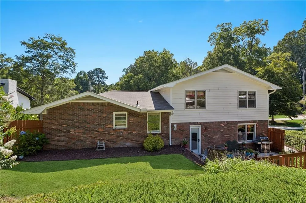 6876 Kingsboro Drive Lithia Springs, GA 30122