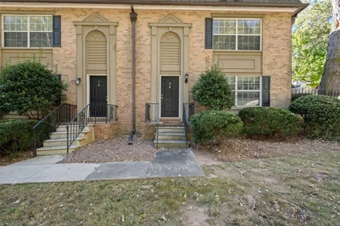 6980 Roswell Road #A8
