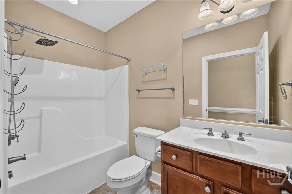 1602 River Oaks Drive Richmond Hill, GA 31324