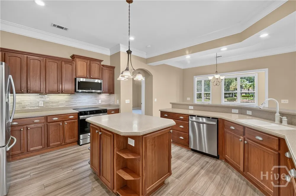 1602 River Oaks Drive Richmond Hill, GA 31324