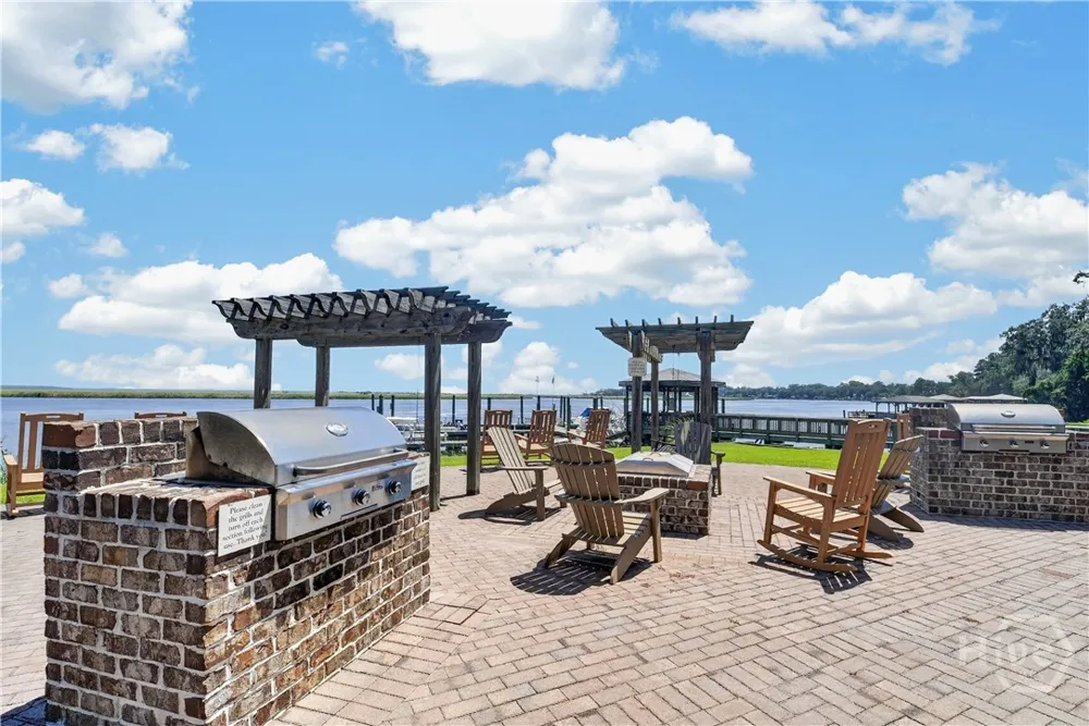 1602 River Oaks Drive Richmond Hill, GA 31324