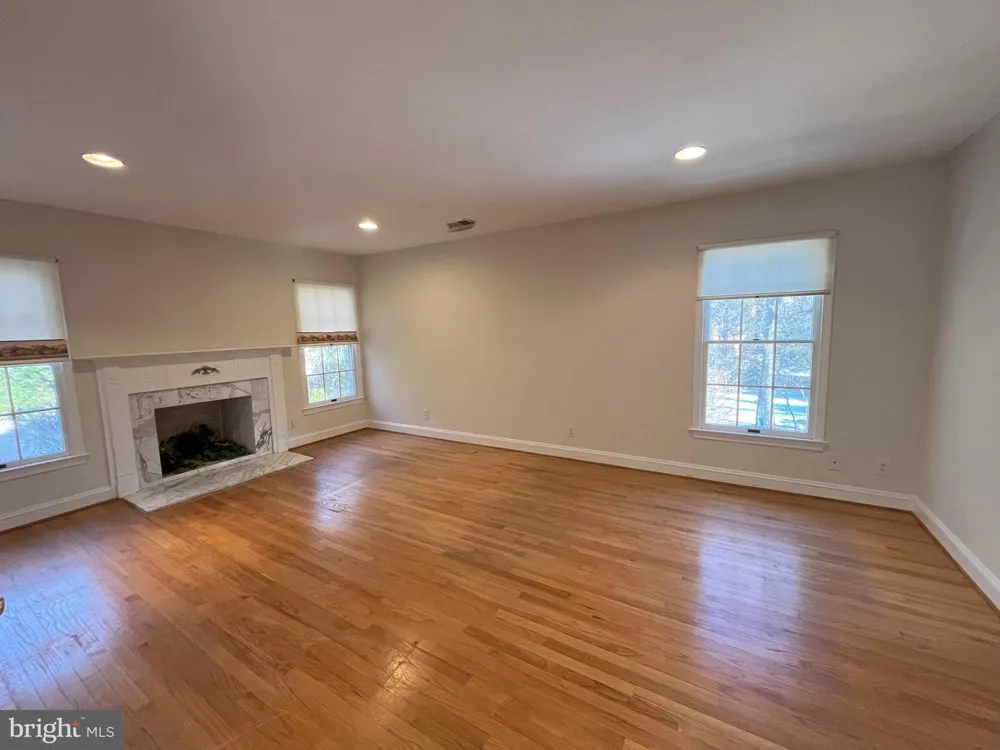 5179 MACOMB STREET NW Washington, DC 20016