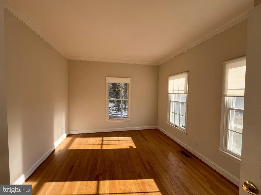 5179 MACOMB STREET NW Washington, DC 20016