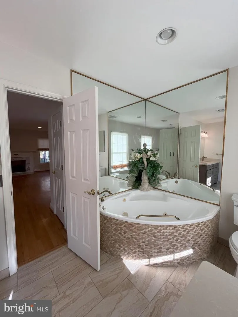 5179 MACOMB STREET NW Washington, DC 20016