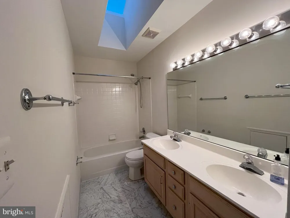5179 MACOMB STREET NW Washington, DC 20016