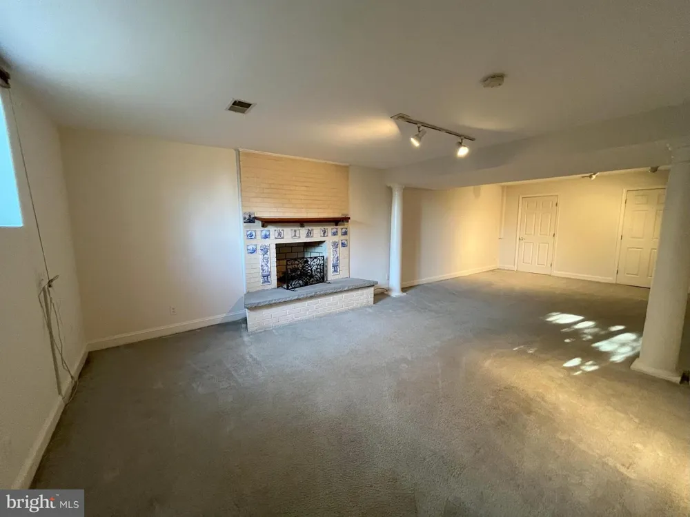 5179 MACOMB STREET NW Washington, DC 20016