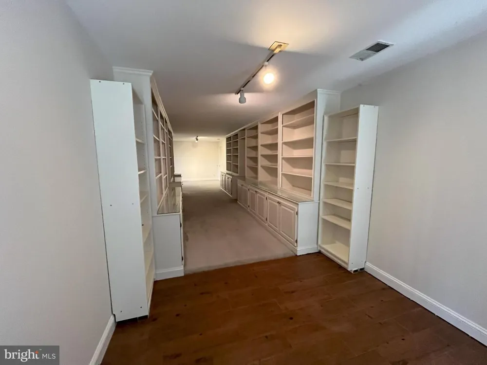 5179 MACOMB STREET NW Washington, DC 20016