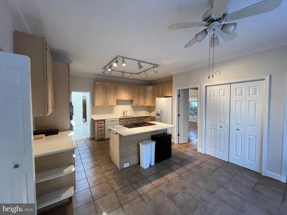 5179 MACOMB STREET NW Washington, DC 20016