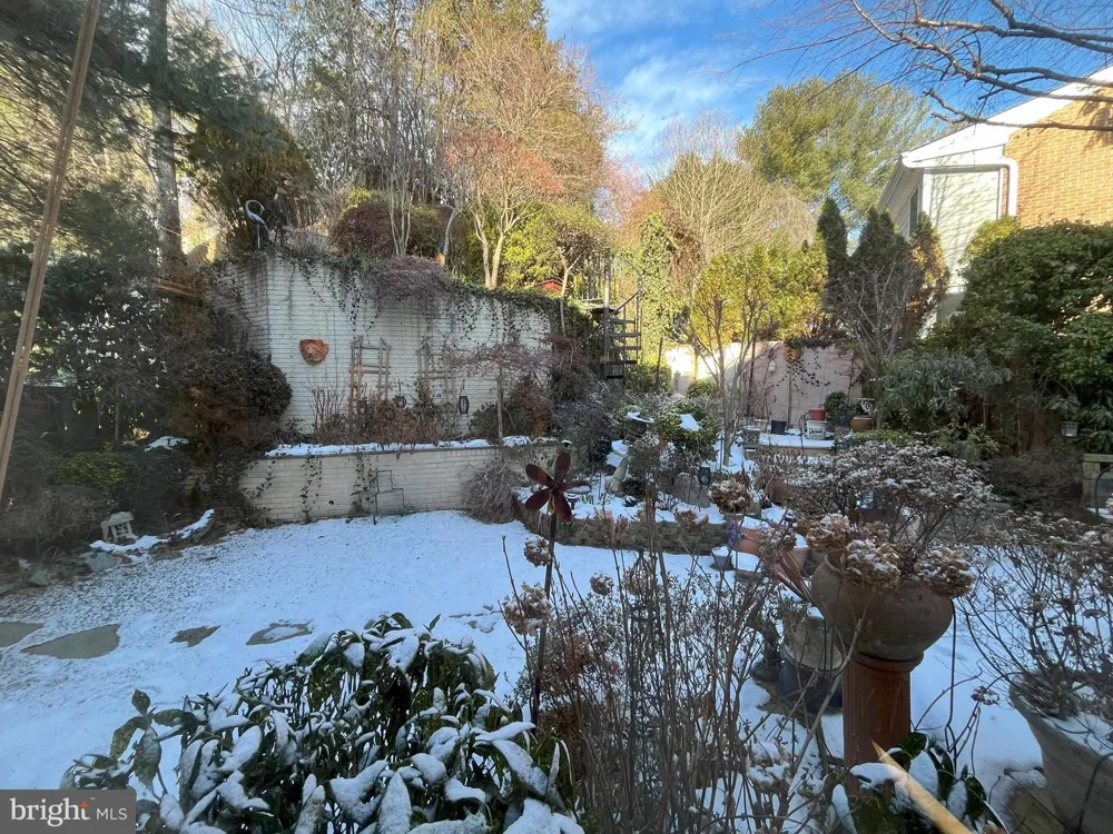 5179 MACOMB STREET NW Washington, DC 20016