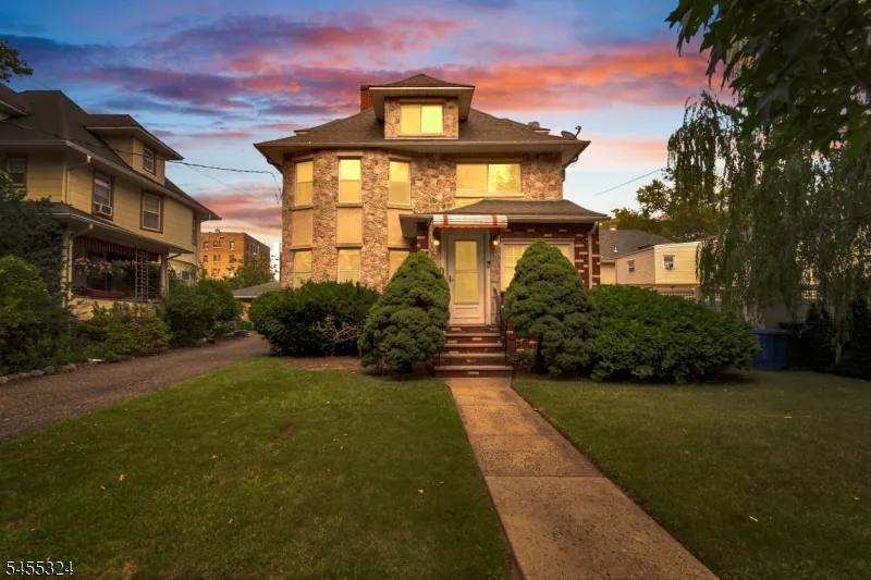90 Cedar St Ridgefield Park Village, NJ 07660