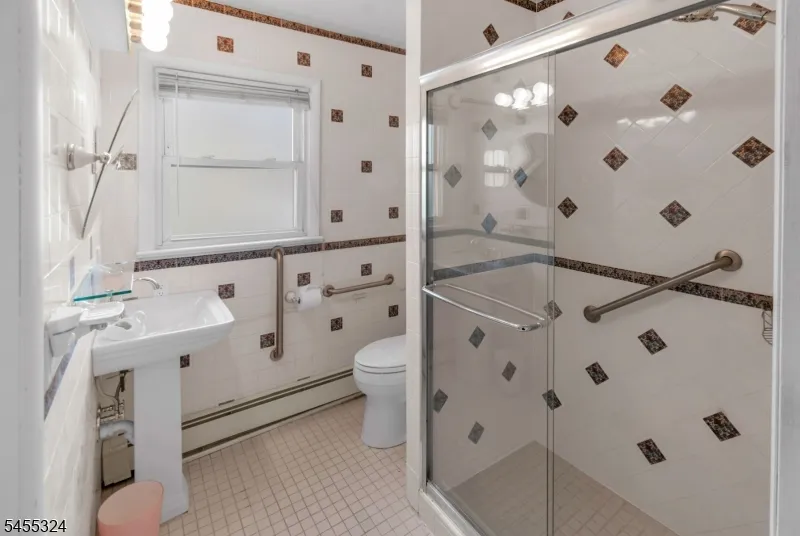 90 Cedar St Ridgefield Park Village, NJ 07660