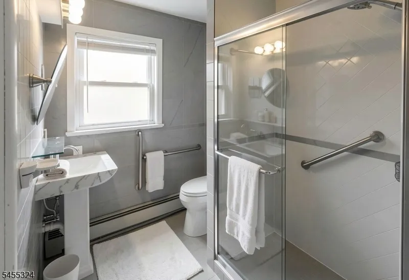 90 Cedar St Ridgefield Park Village, NJ 07660
