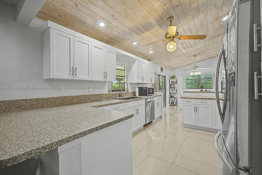 16880 SW 278th St Homestead, FL 33031