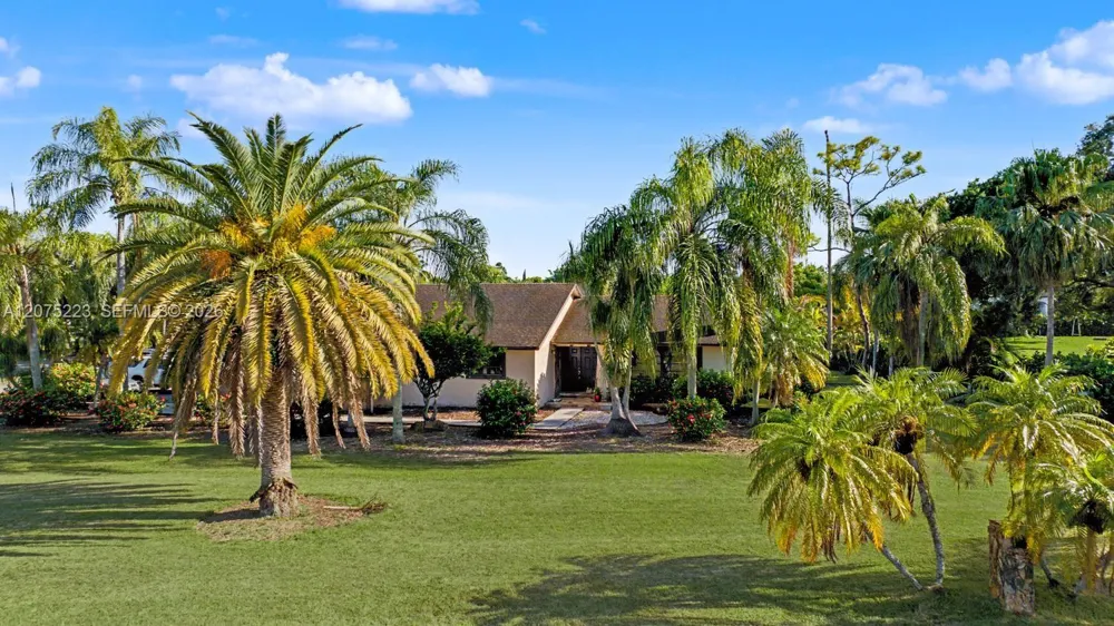 16880 SW 278th St Homestead, FL 33031